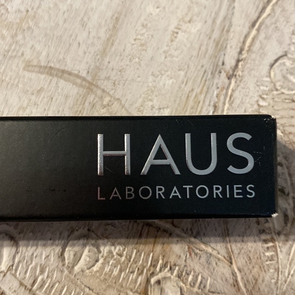 HAUS LABORATORIES By Lady Gaga STRIP
RIP LIP LINER pencil Red Demi-Matte New - Picture 5 of 9